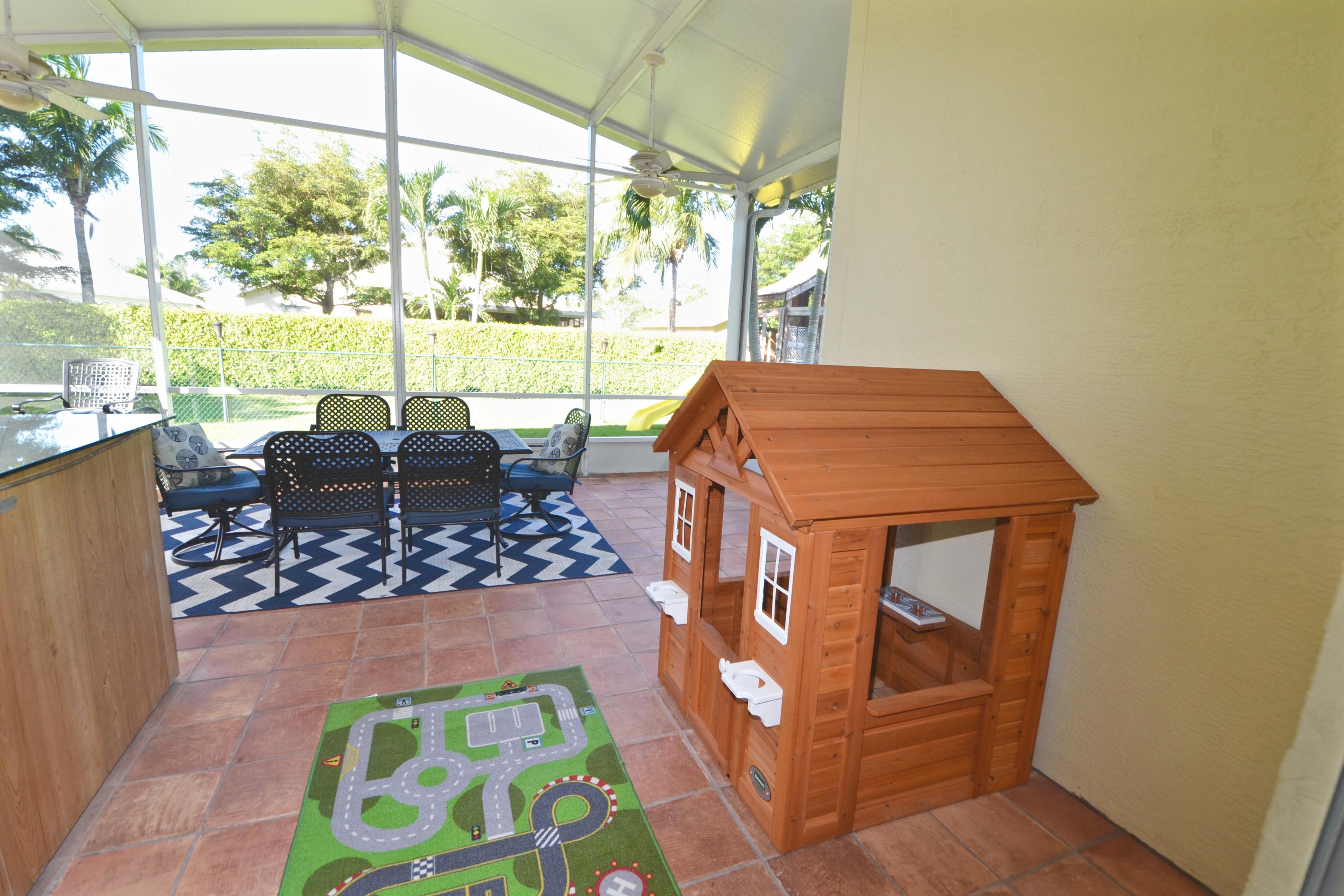 2439 Southwest Riviera Road Stuart, FL 34997 - Photo 41 of 72 Large Screen enclosed Lanai