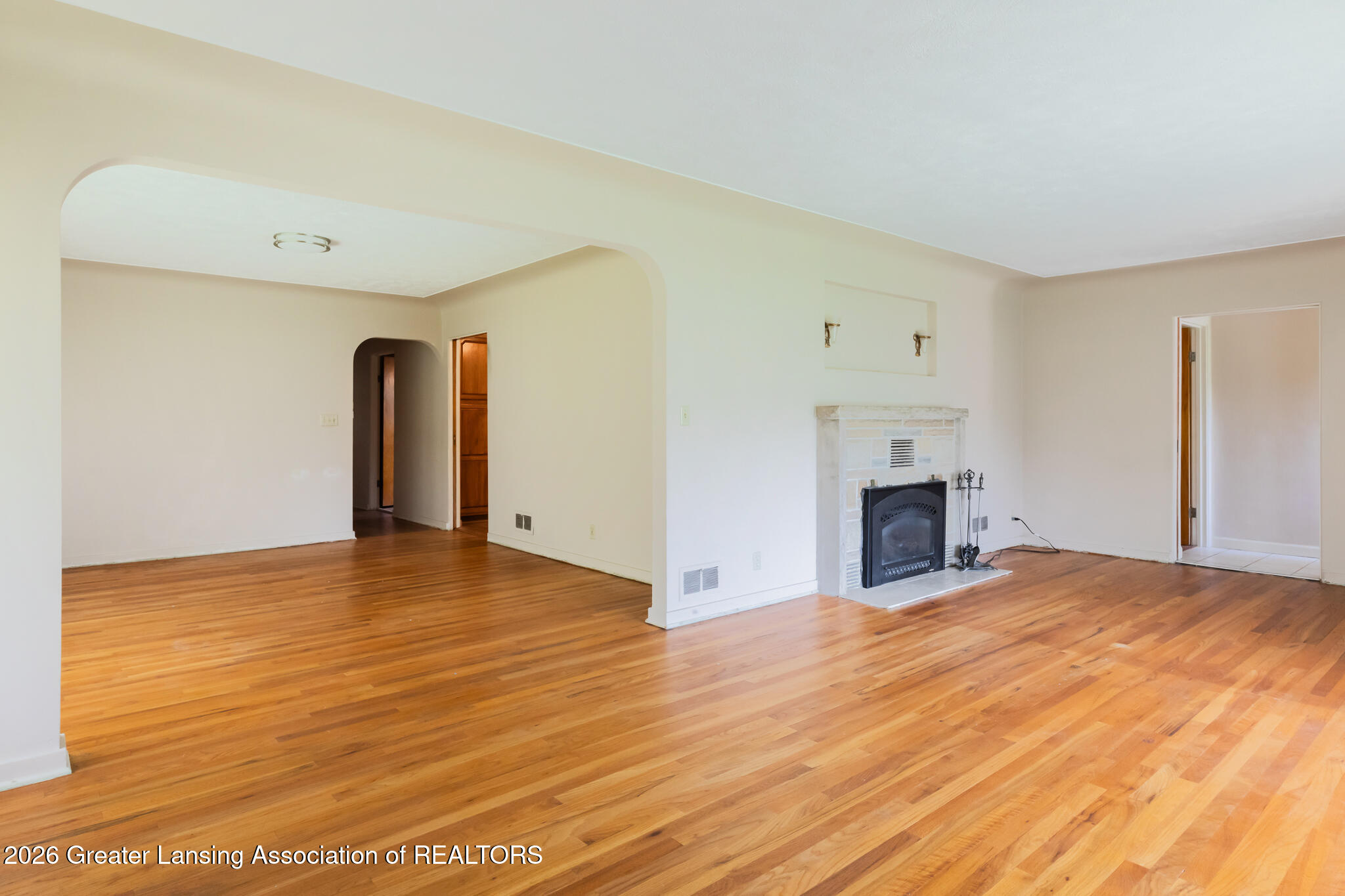 1021 Bretton Road Lansing, MI 48917 - Photo 8 of 46 1021 Bretton