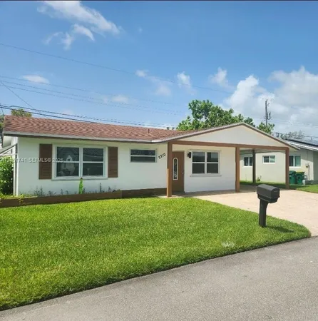 $2,500 | 2710 Northwest 52nd Place, Tamarac, FL 33309