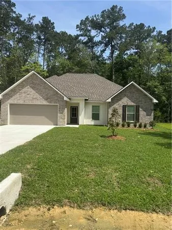 $2,250 | 19638 Calden Court, Covington, LA 70433