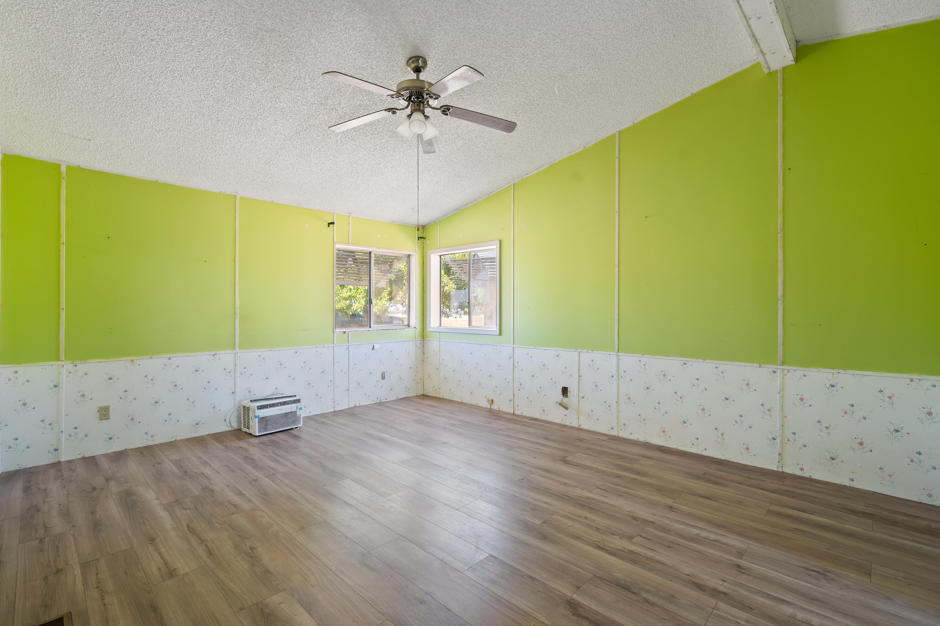 13905 Mendenhall Road Red Bluff, CA 96080 - Photo 13 of 34 TUF00680