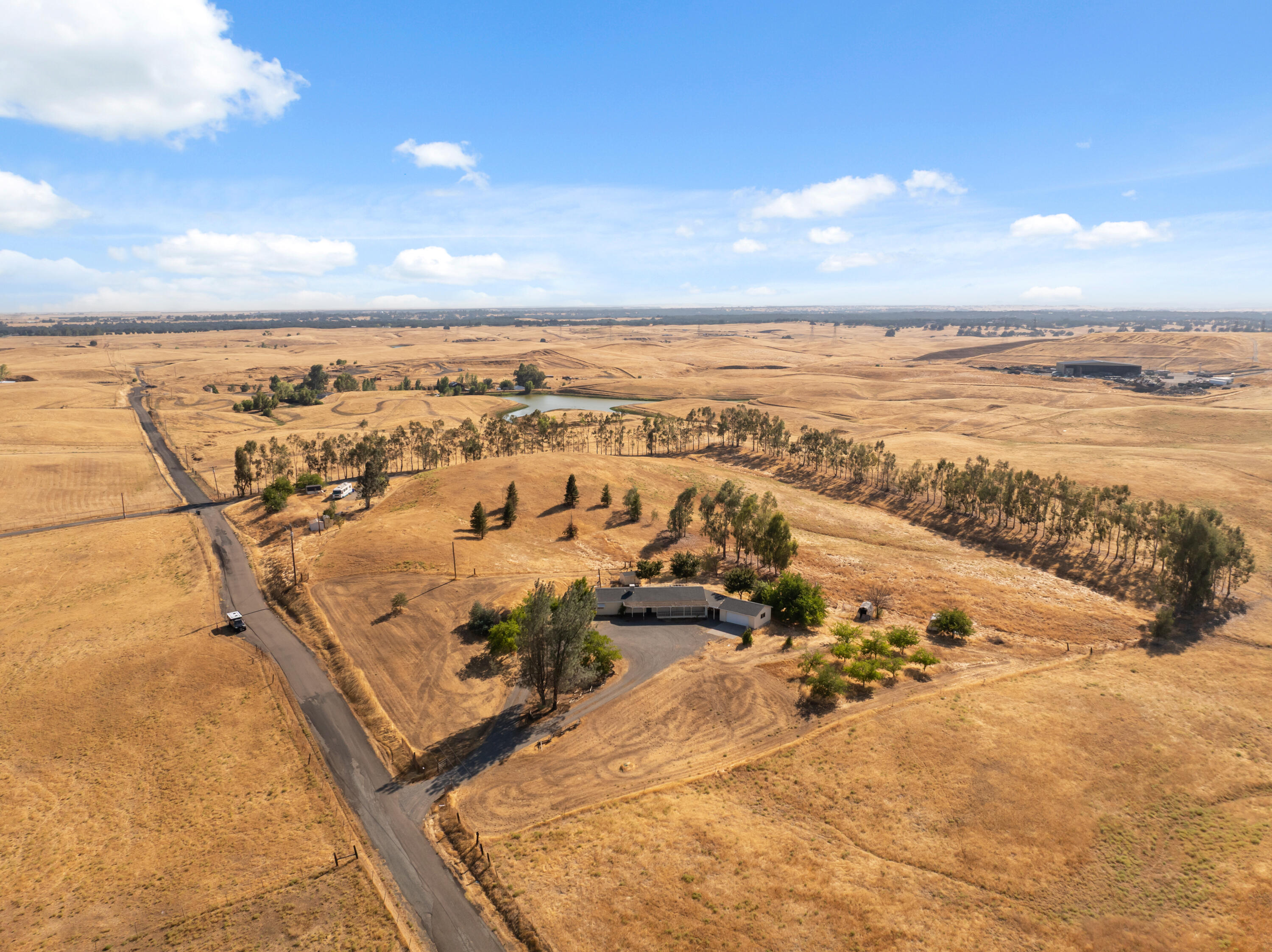 13905 Mendenhall Road Red Bluff, CA 96080 - Photo 29 of 34 DJI_20250828023155_0868_D