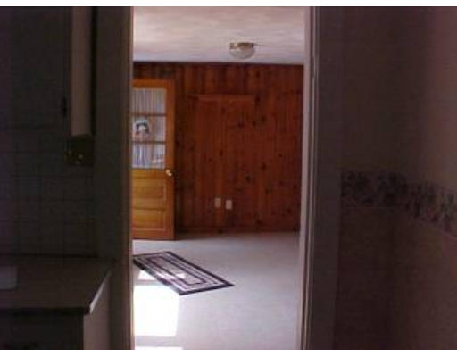 45 Ledge Road Chelmsford, MA 01863 - Photo 3 of 6