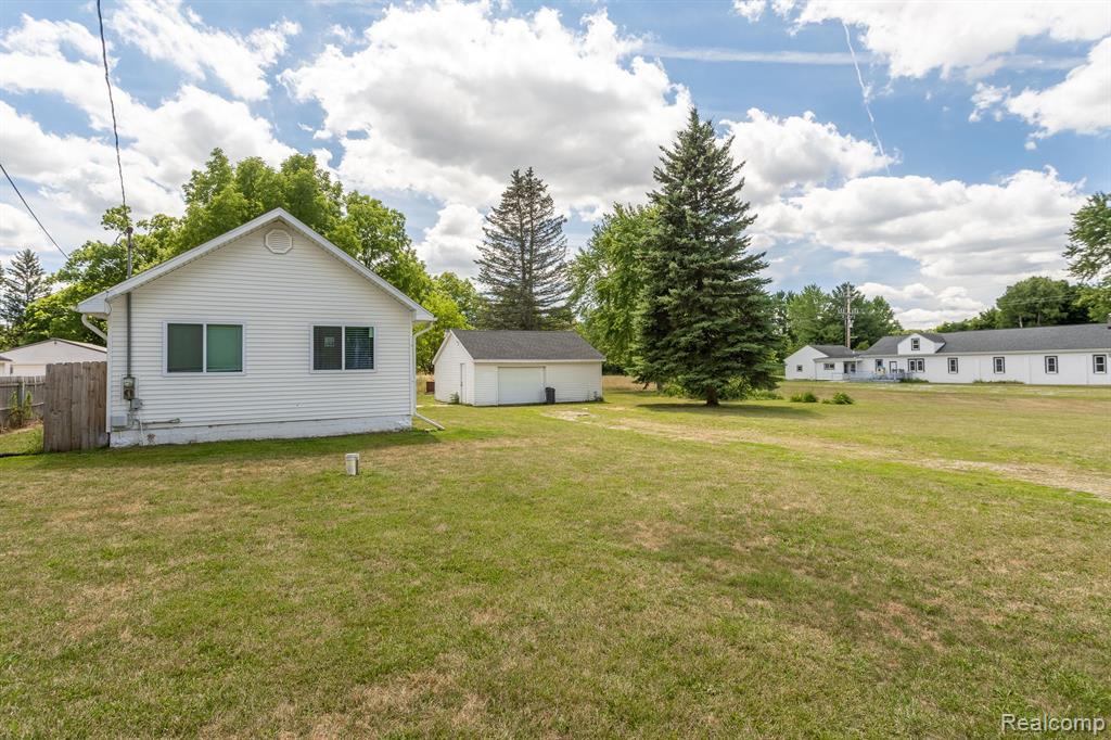 1265 West Wieland Road Lansing, MI 48906 - Photo 2 of 32