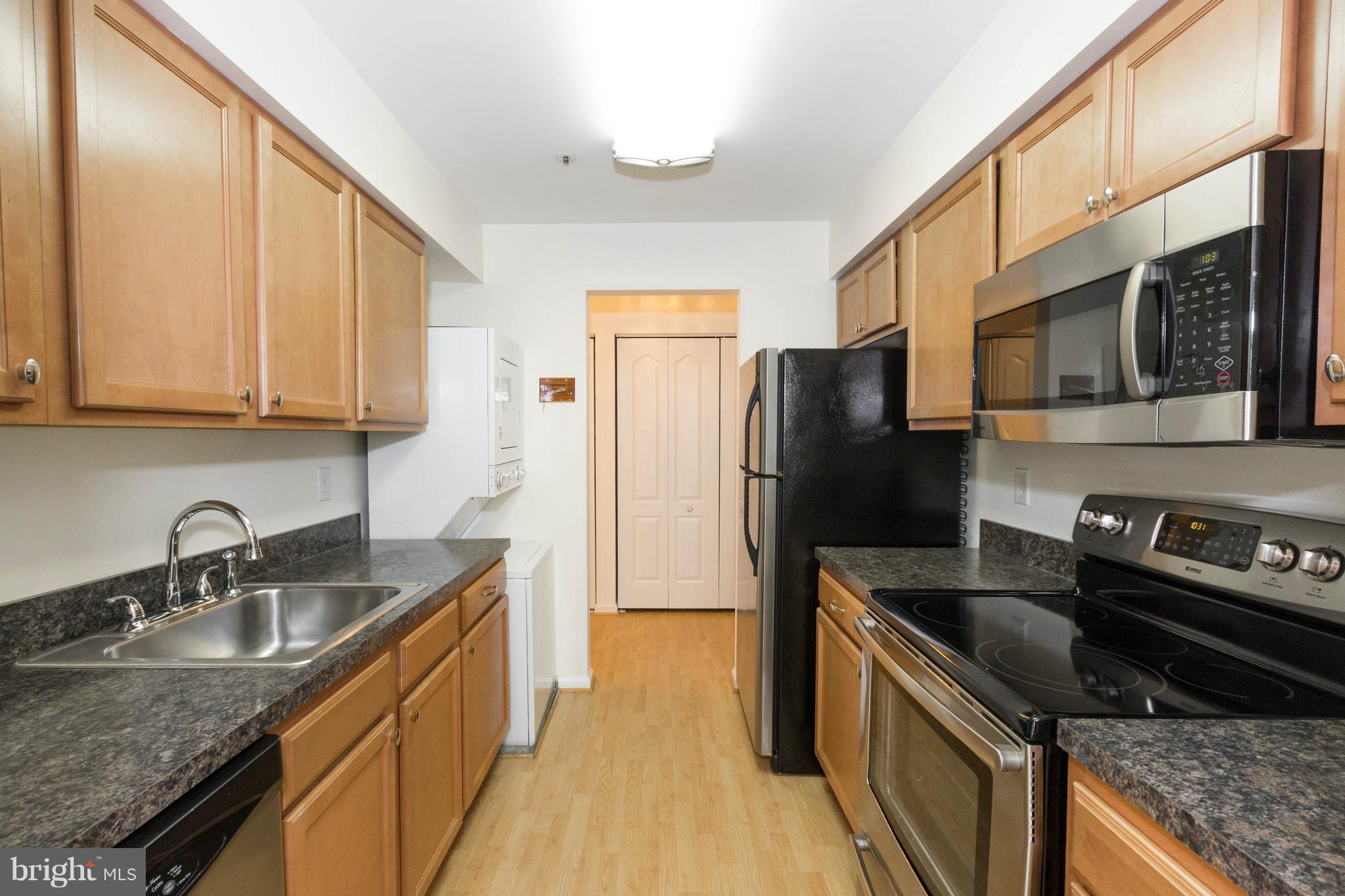 8347 Montgomery Run Road, Unit E Ellicott City, MD 21043 - Photo 2 of 24 Kitchen