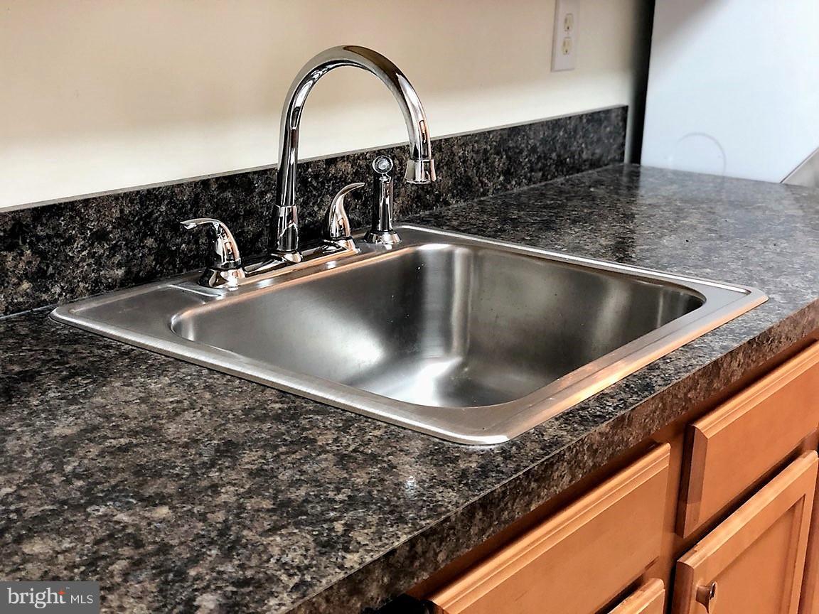8347 Montgomery Run Road, Unit E Ellicott City, MD 21043 - Photo 3 of 24 Kitchen