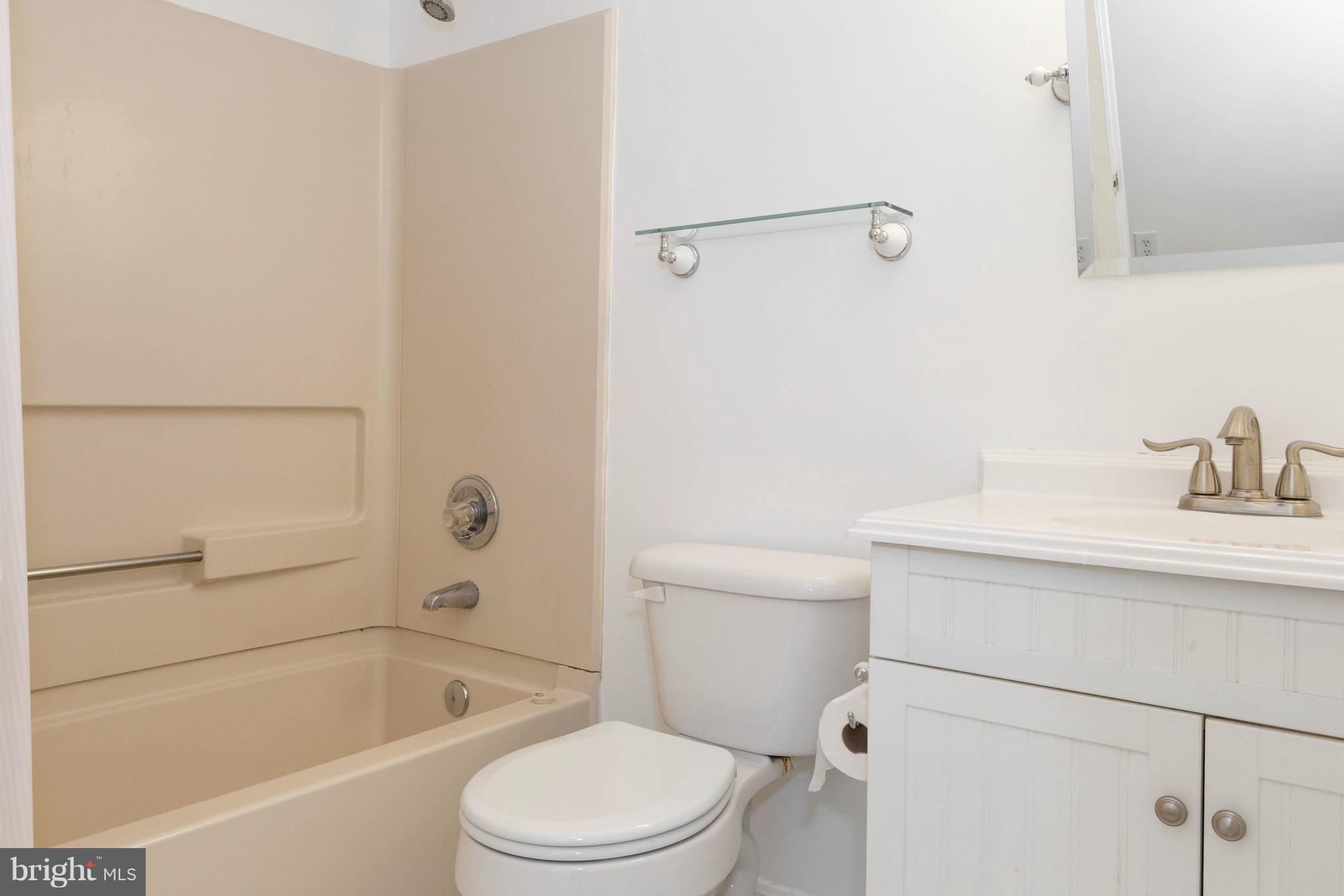 8347 Montgomery Run Road, Unit E Ellicott City, MD 21043 - Photo 22 of 24 Bath