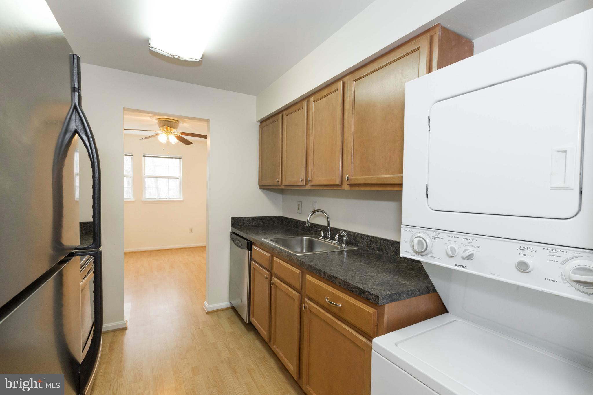 8347 Montgomery Run Road, Unit E Ellicott City, MD 21043 - Photo 5 of 24 Kitchen