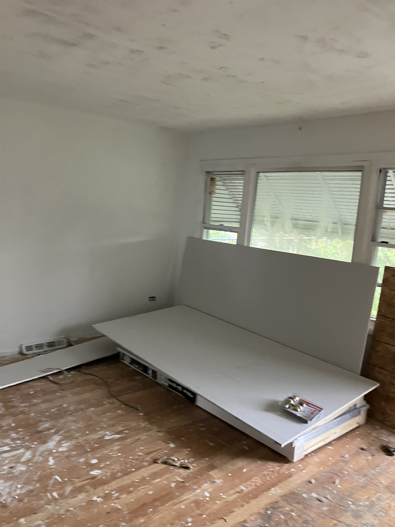 6909 South Ada Street Chicago, IL 60636 - Photo 3 of 16