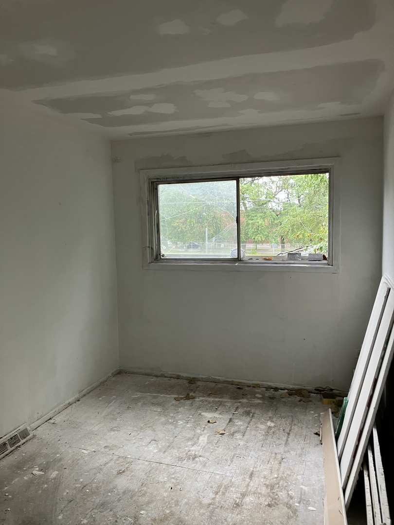 6909 South Ada Street Chicago, IL 60636 - Photo 8 of 16