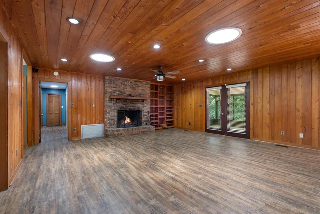 $379,000 | 115 Ferndale Drive, Tallahassee, FL 32301