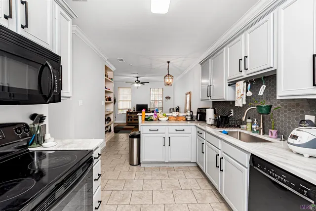 $2,190 | 10600 Lakes Boulevard, Unit 1804, Baton Rouge, LA 70810