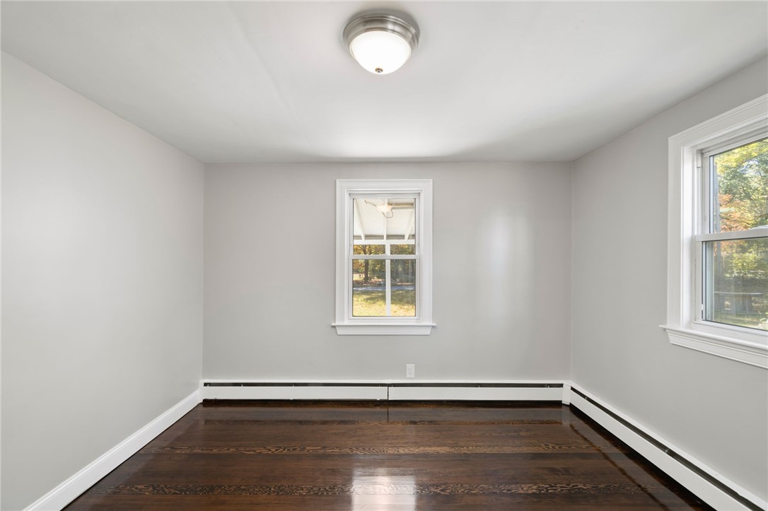 84 Hospital Road East Providence, RI 02915 - Photo 11 of 34 Gallery Image 11