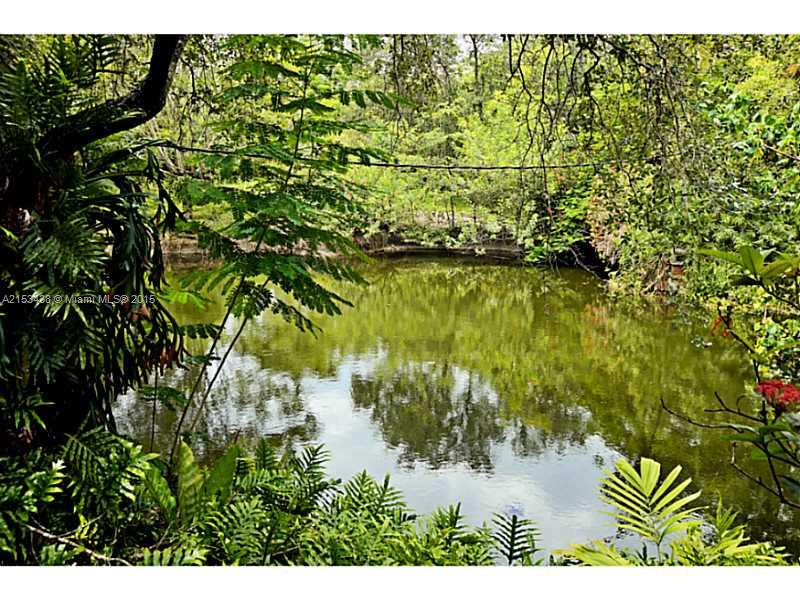 6440 Southwest 69th Avenue Miami, FL 33143 - Photo 14 of 20 a view of a lake