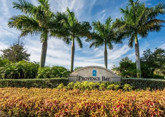 $319,500 | 1041 Normandie Way, Vero Beach, FL 32960