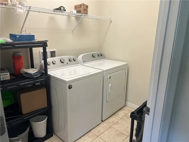 $319,500 | 1041 Normandie Way, Vero Beach, FL 32960