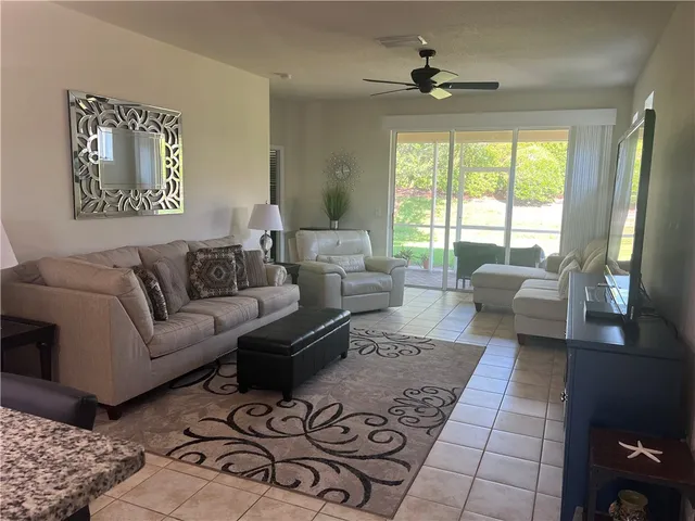 $319,500 | 1041 Normandie Way, Vero Beach, FL 32960