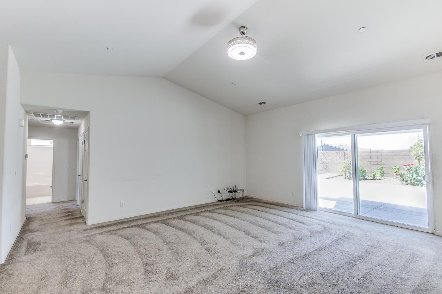 2001 Rawson Avenue Sanger, CA 93657 - Photo 11 of 31