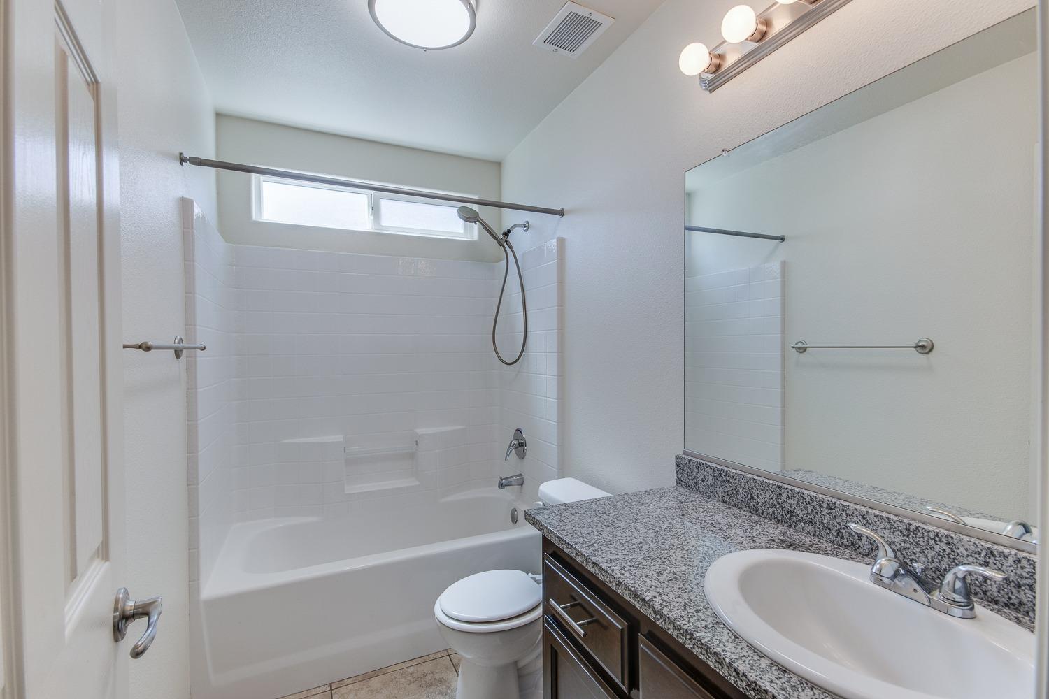 2001 Rawson Avenue Sanger, CA 93657 - Photo 18 of 31