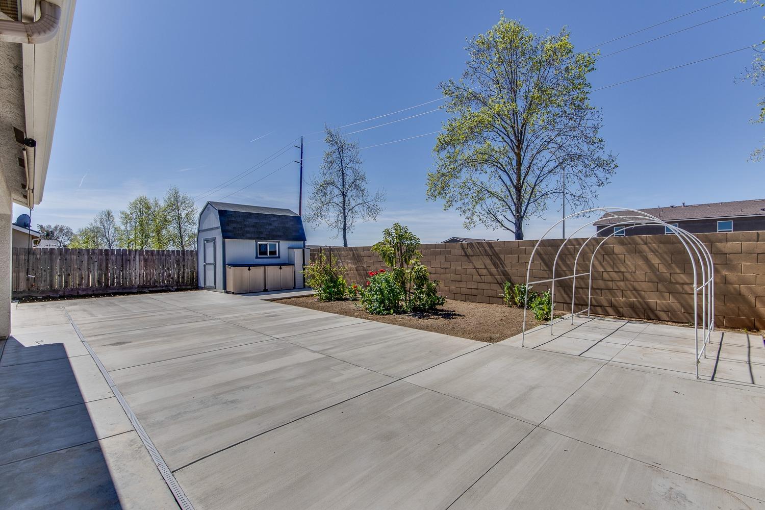 2001 Rawson Avenue Sanger, CA 93657 - Photo 26 of 31