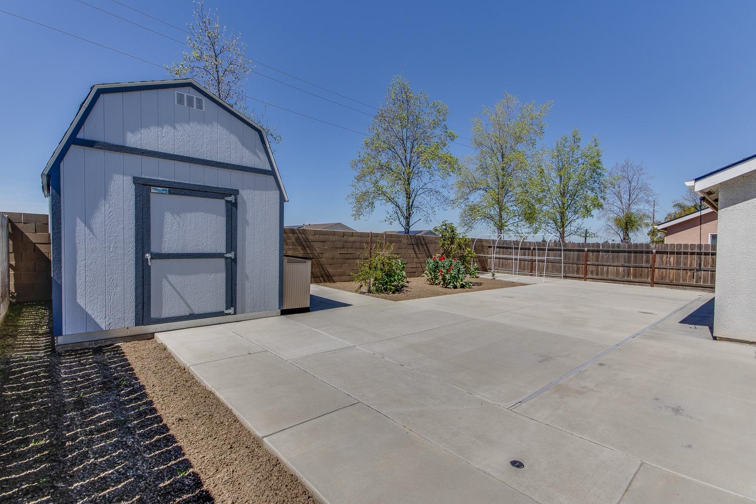 2001 Rawson Avenue Sanger, CA 93657 - Photo 28 of 31