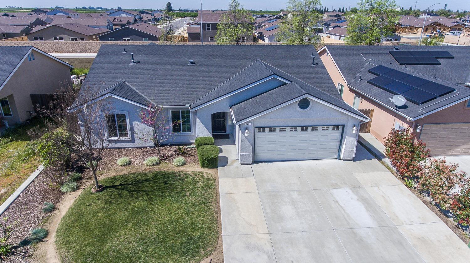 2001 Rawson Avenue Sanger, CA 93657 - Photo 3 of 31