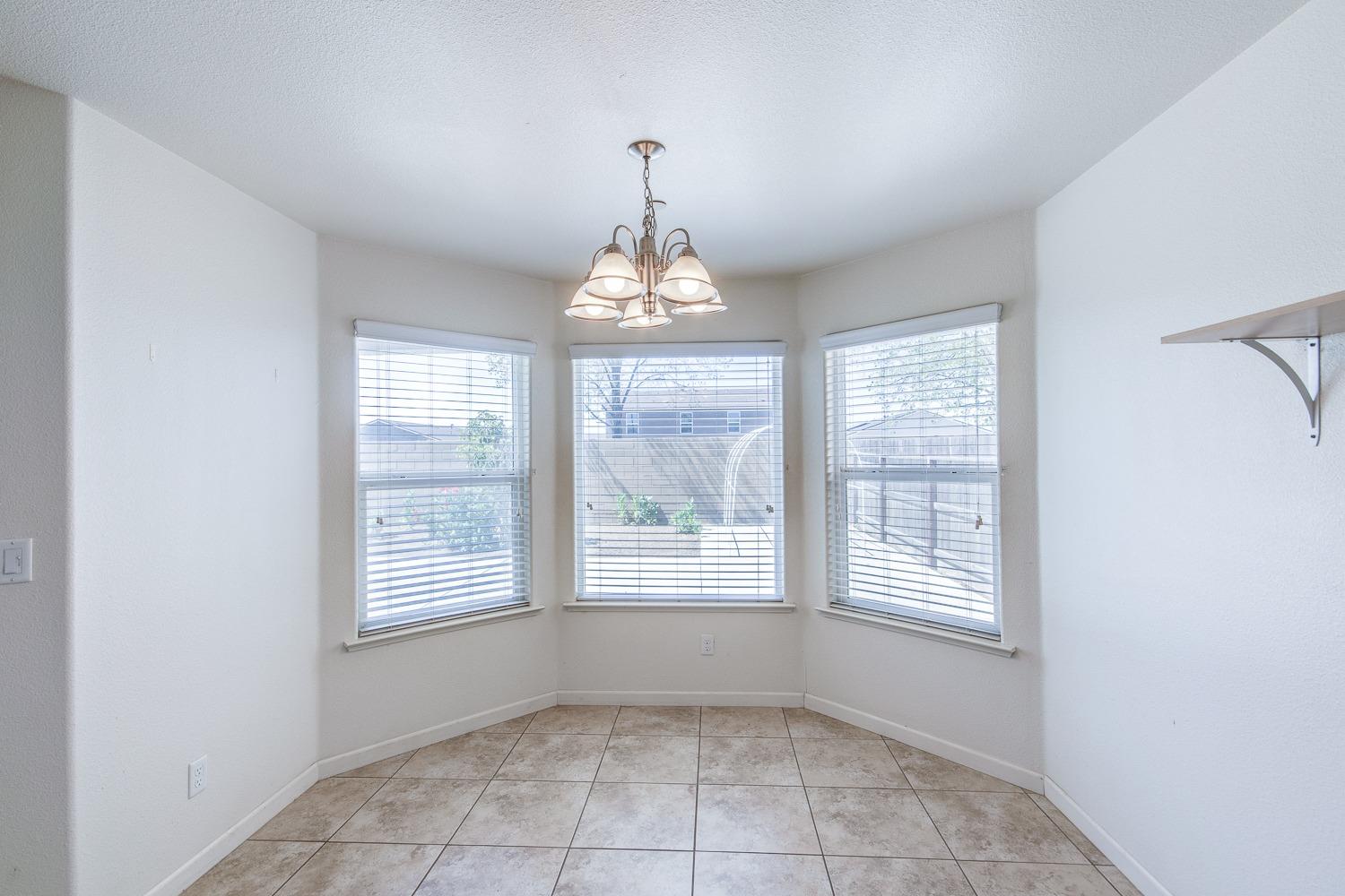 2001 Rawson Avenue Sanger, CA 93657 - Photo 8 of 31