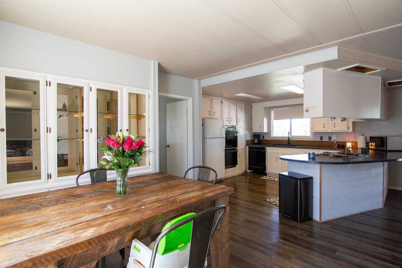 8590 Southwest Shad Road Terrebonne, OR 97760 - Photo 15 of 36 HDR414