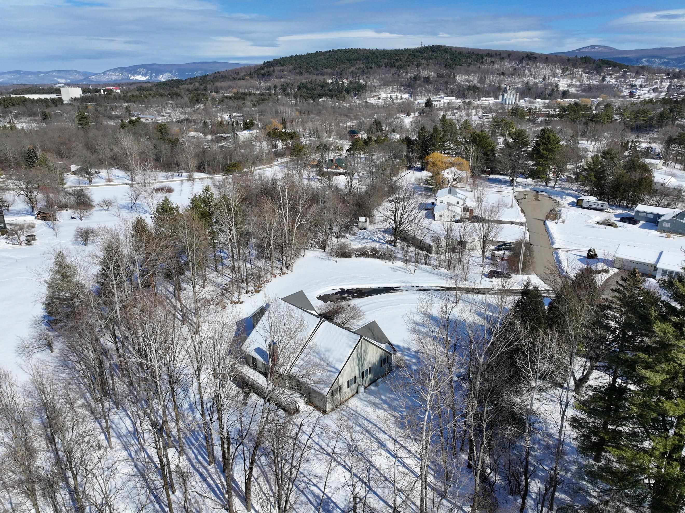129 Pleasant View Terrace Middlebury, VT 05753 - Photo 5 of 53