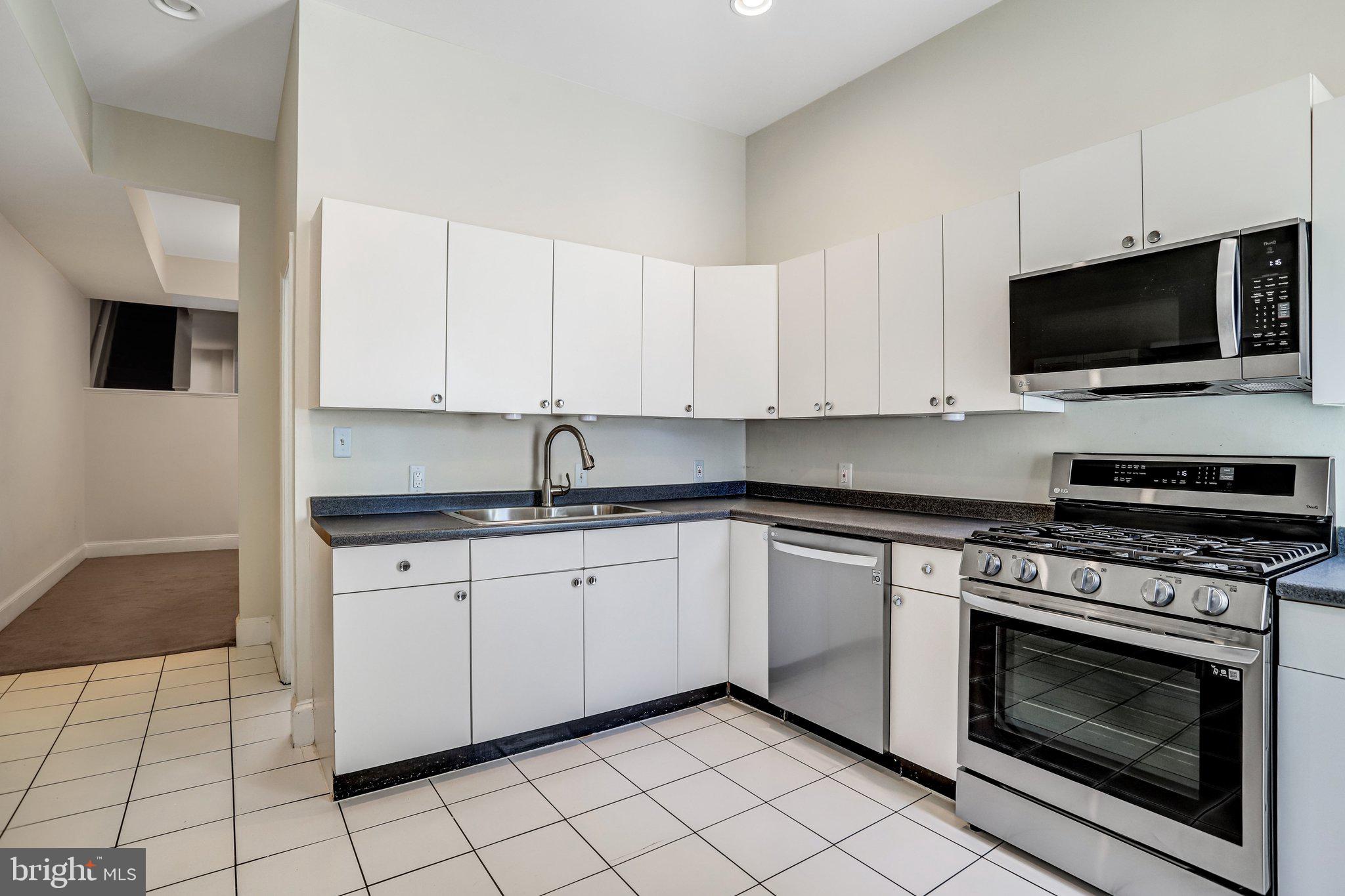 12 Rhode Island Avenue Northwest Washington, DC 20001 - Photo 25 of 74