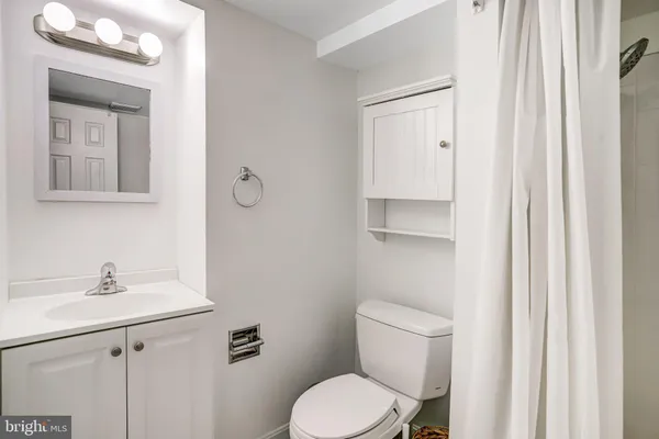 $6,000 | 12 Rhode Island Avenue Northwest, Washington, DC 20001