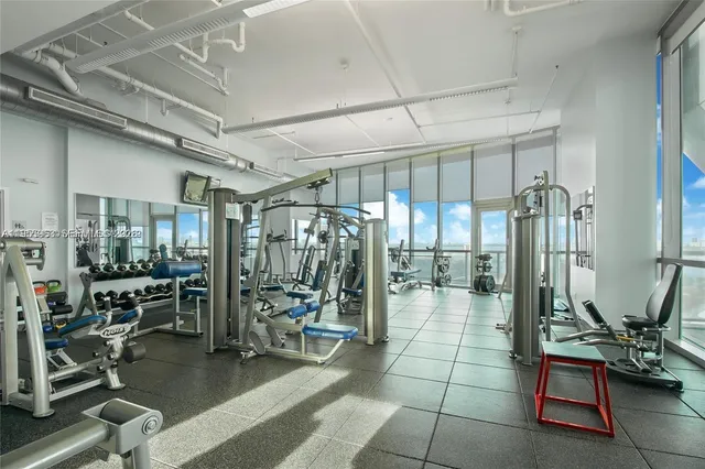 $3,600 | 888 Biscayne Boulevard, Unit 2006, Miami, FL 33132