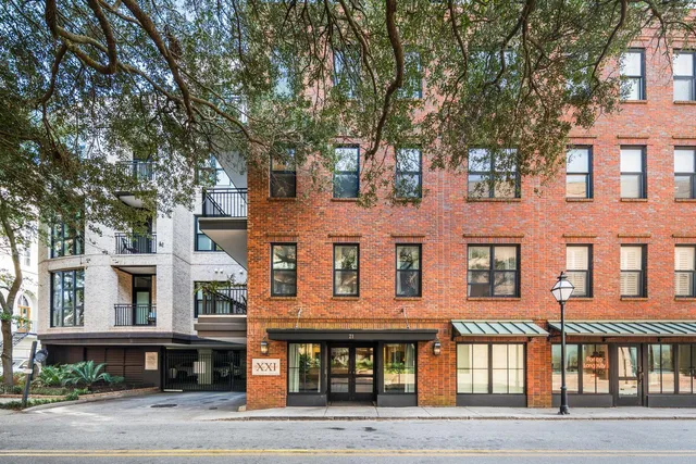 $1,050,000 | 21 George Street, Unit 203, Charleston, SC 29401