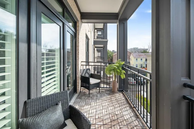$1,050,000 | 21 George Street, Unit 203, Charleston, SC 29401