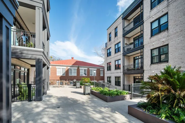 $1,050,000 | 21 George Street, Unit 203, Charleston, SC 29401