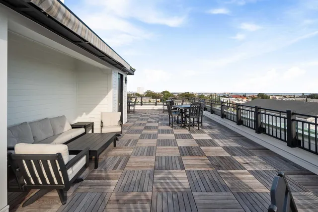 $1,050,000 | 21 George Street, Unit 203, Charleston, SC 29401