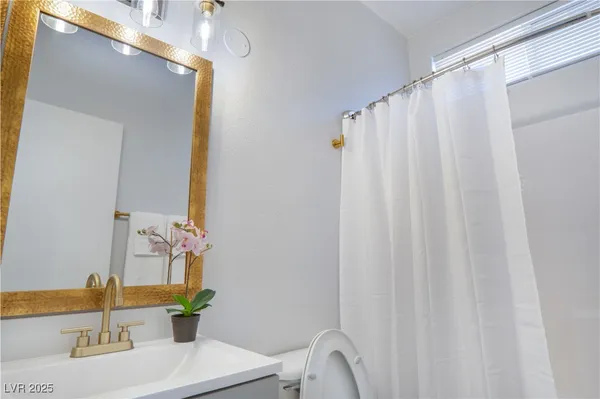 $2,075 | 2401 Predera Avenue, Henderson, NV 89052