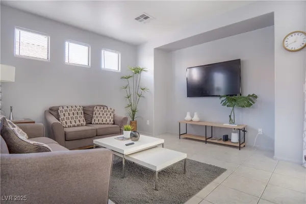 $2,075 | 2401 Predera Avenue, Henderson, NV 89052