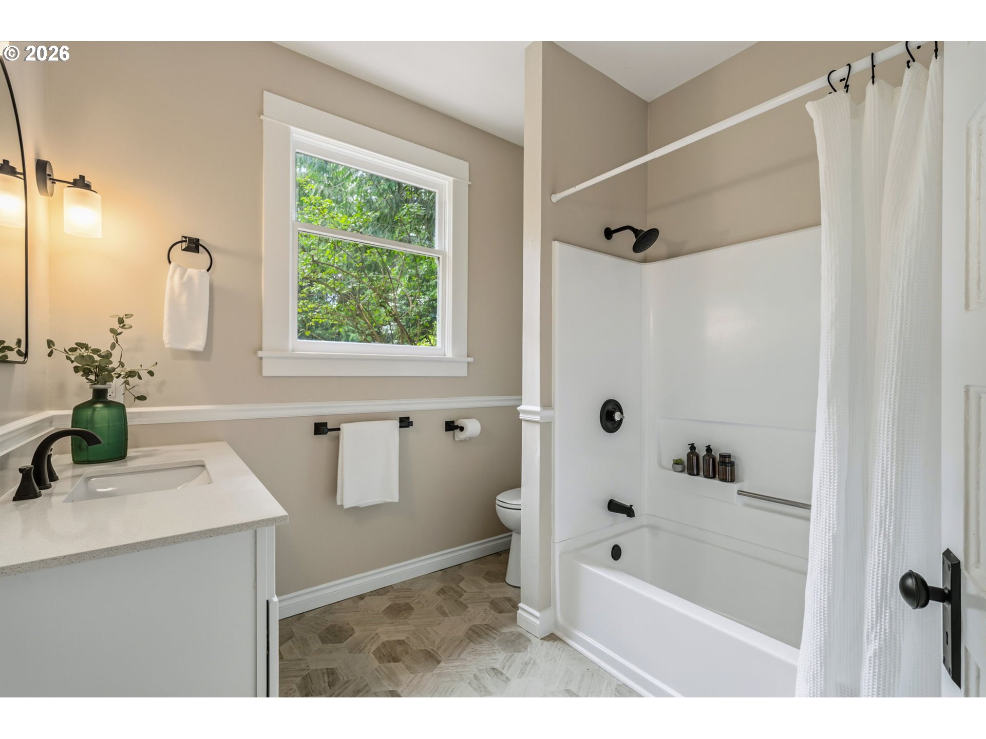 2824 Southwest Illinois Street Portland, OR 97239 - Photo 17 of 44