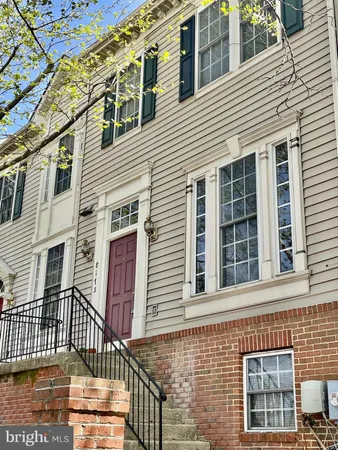 $3,395 | 8175 Skelton Circle, Falls Church, VA 22042