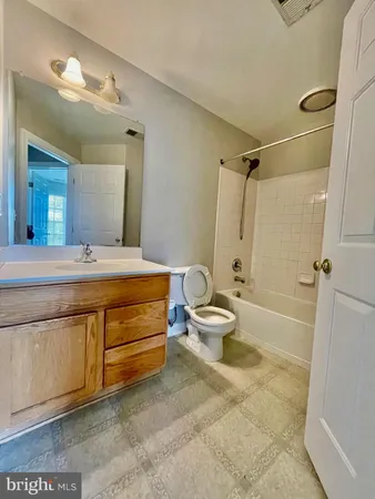 $3,395 | 8175 Skelton Circle, Falls Church, VA 22042