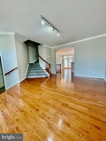 $3,395 | 8175 Skelton Circle, Falls Church, VA 22042