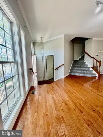 $3,395 | 8175 Skelton Circle, Falls Church, VA 22042