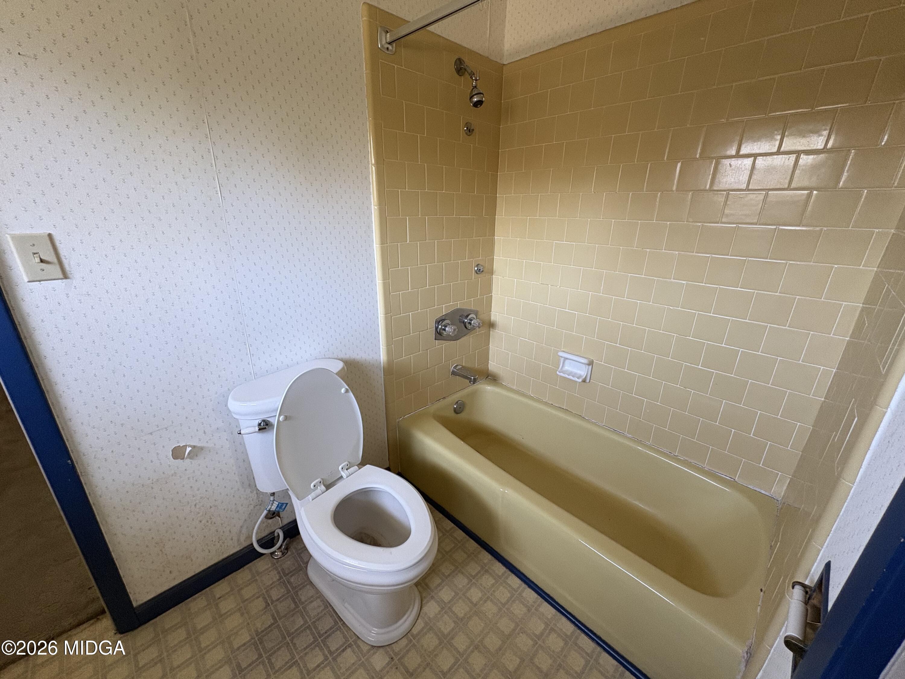 6403 Barfield Road Macon, GA 31216 - Photo 9 of 34 IMG_2200