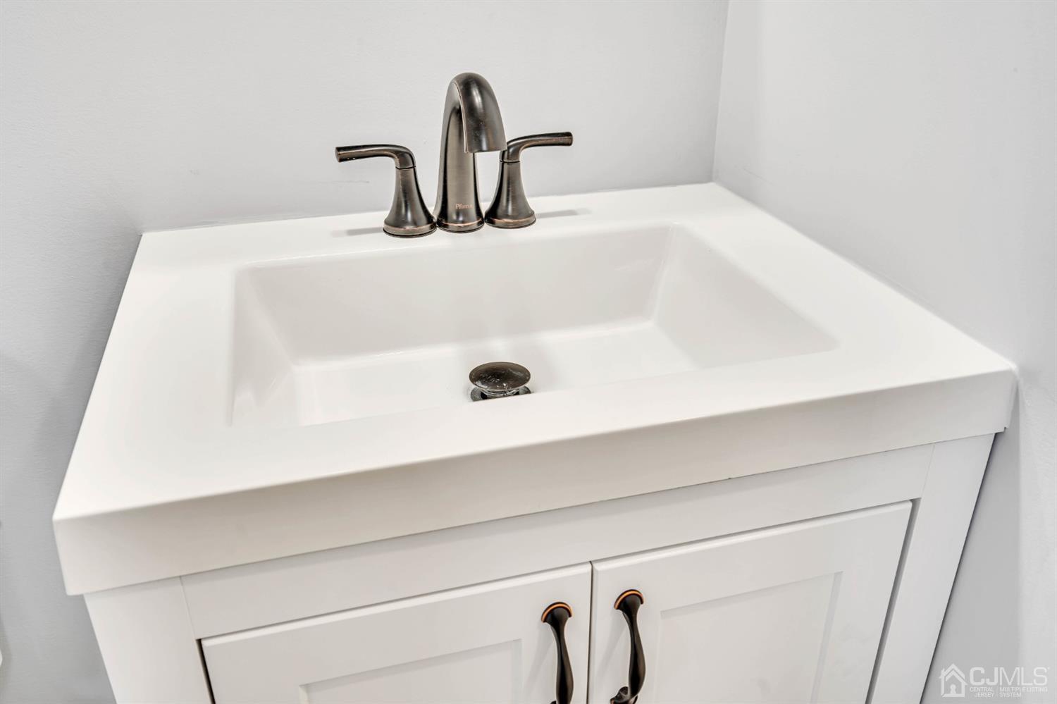 45 Harmon Road Edison, NJ 08837 - Photo 36 of 44 a close view of sink