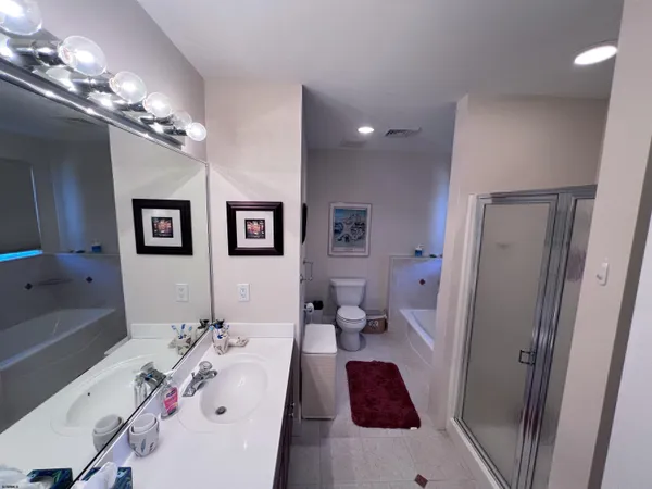 a very nice looking room with a large mirror