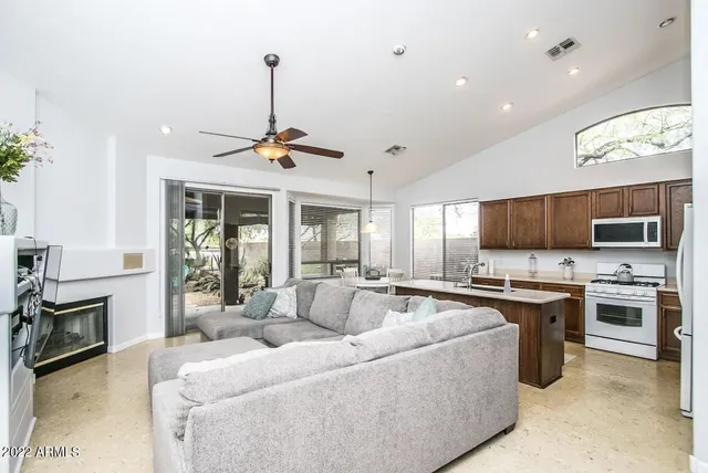 $5,500 | 14436 North 67th Place, Scottsdale, AZ 85254