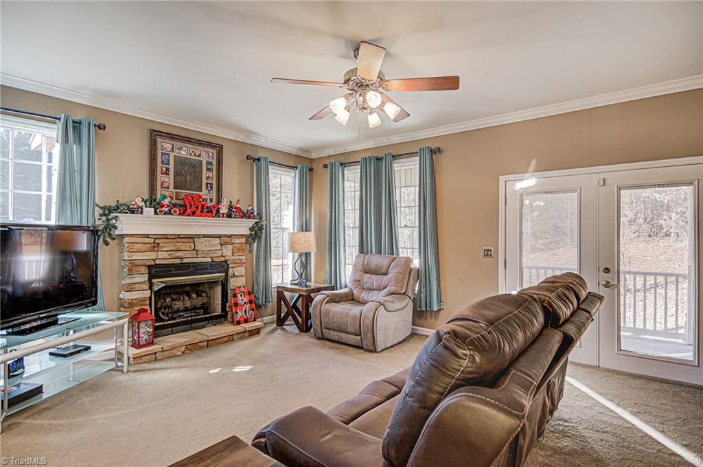 338 Sapphire Valley Drive Winston-Salem, NC 27107 - Photo 11 of 50