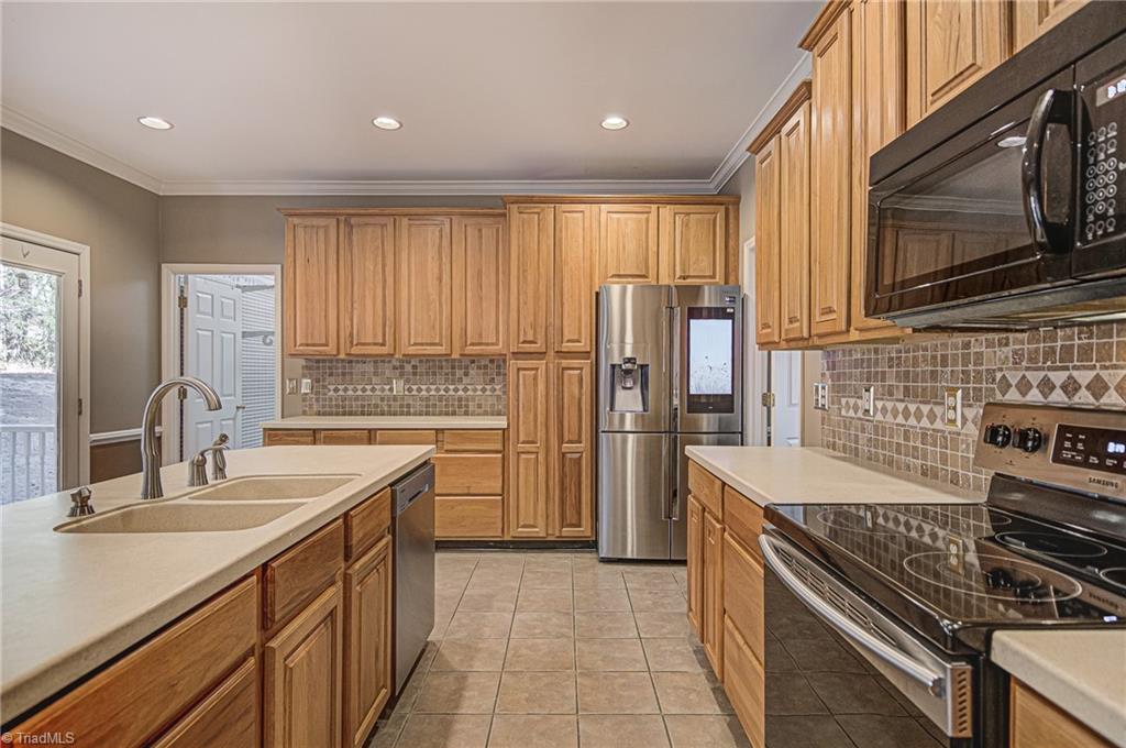 338 Sapphire Valley Drive Winston-Salem, NC 27107 - Photo 15 of 50