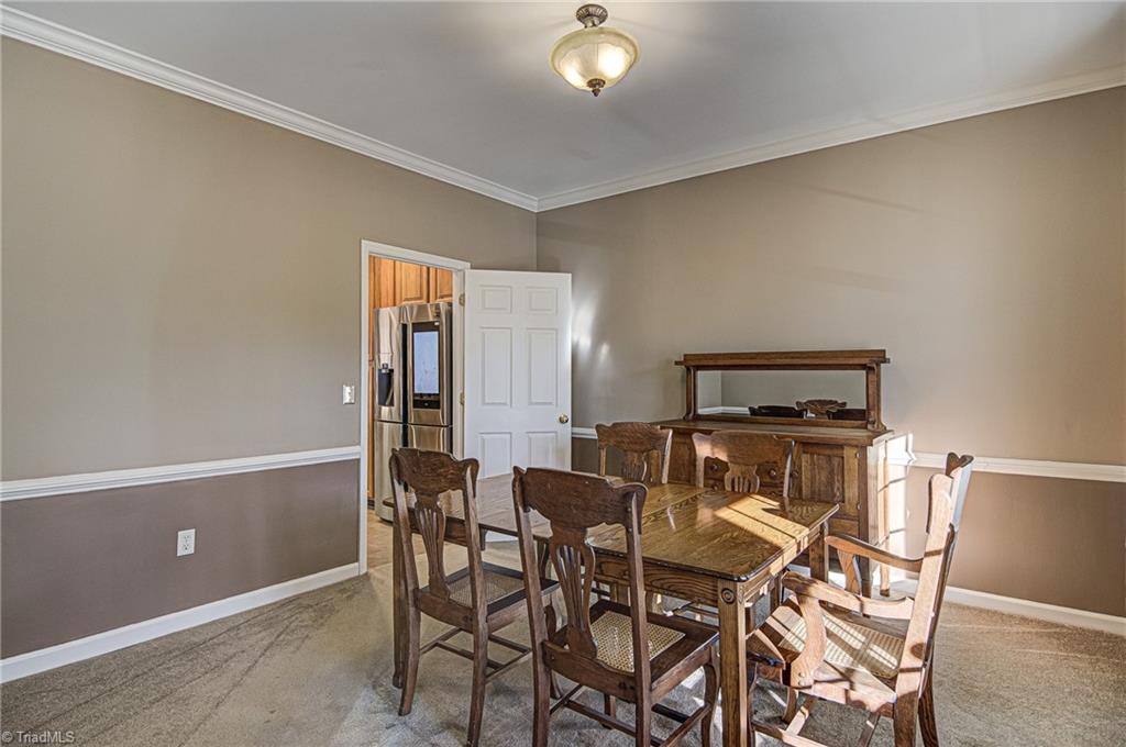 338 Sapphire Valley Drive Winston-Salem, NC 27107 - Photo 4 of 50